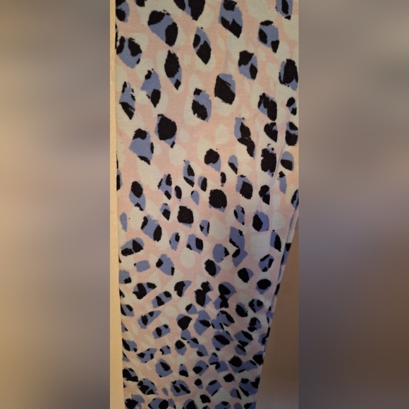 Girls Velour Top w/Riffle Legging Set Cheetah Print 12 months by Pippa & Julie - Picture 3 of 4